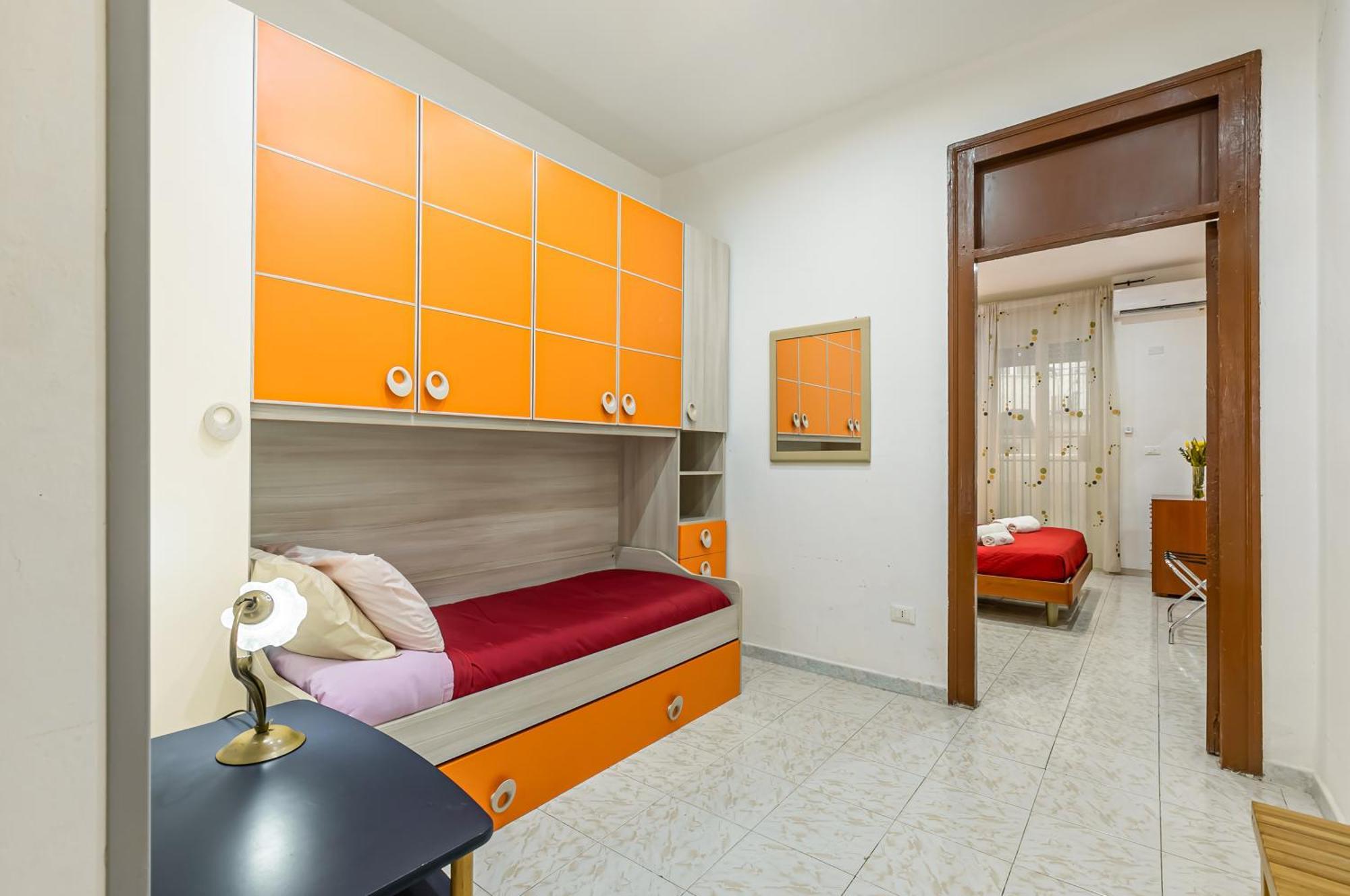 Corso Dei Mille Railway Apartment パレルモ エクステリア 写真